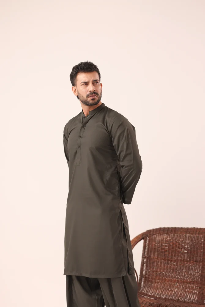 Dark Green Kurta Shalwaar - Image 2